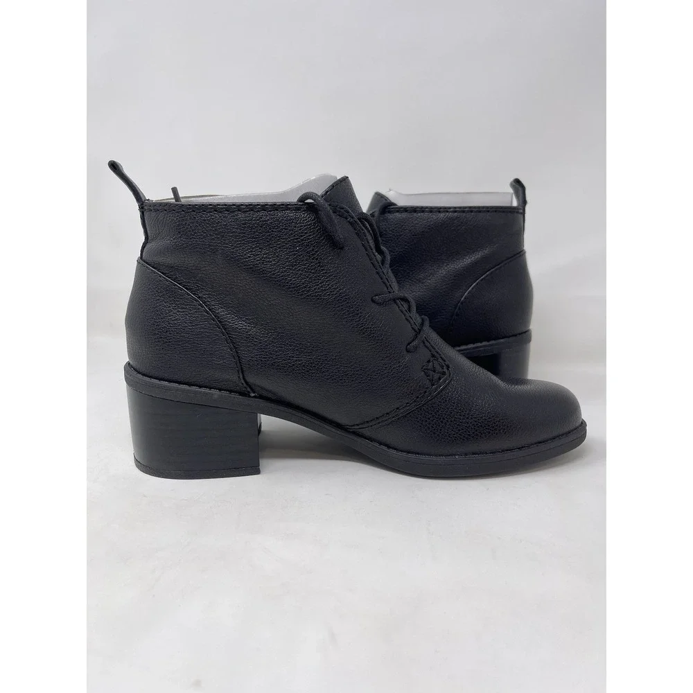 Clarks Nevella Harper Black Leather Ankle Boots Women's Size 8M New Box Defects*